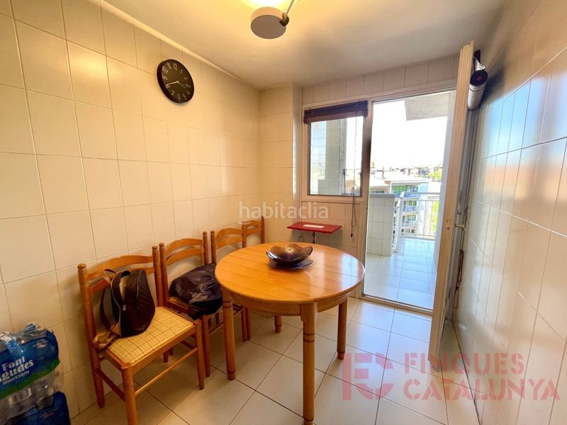 Foto 960e8f67-1f67-48b9-b1d3-3c5a3c78dcf0. Pis amb aparcament a Eixample Nord Girona