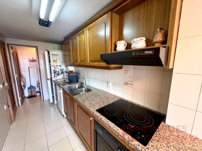 Foto 9d863952-4558-47c2-bbbe-db988e8b1a04. Pis amb aparcament a Eixample Nord Girona