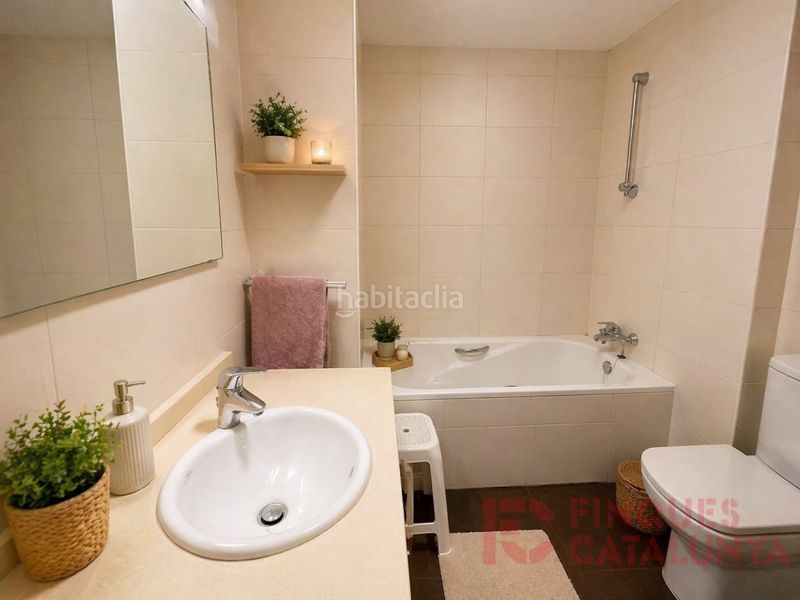 Foto 70af1ce7-7be8-46ea-92df-bbd348e55045. Pis a La Devesa Girona