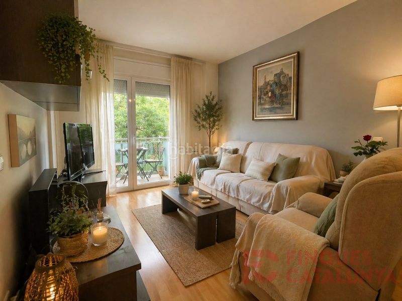 Foto 9121538c-1866-4199-af6a-9ba255a94f5b. Pis a La Devesa Girona