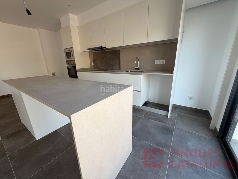 Foto c2240652-15b6-452c-944a-5075fa2514de. Casa amb aparcament a Sils
