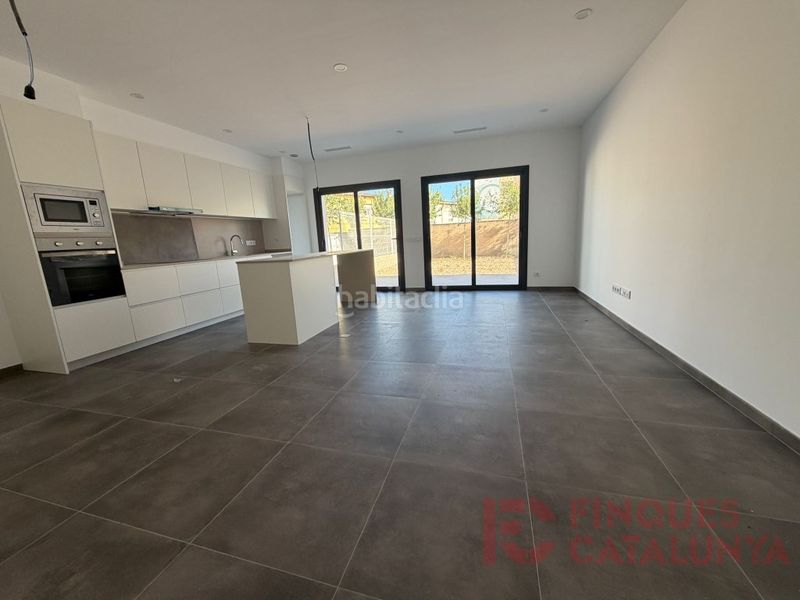Foto e64bf698-92b7-407b-a461-86d8da1f4c20. Casa amb aparcament a Sils