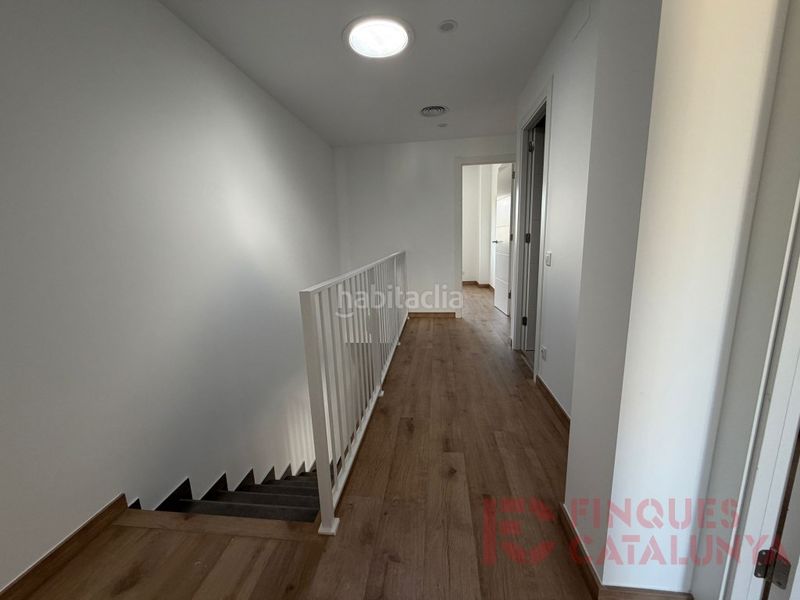 Foto f484cdbc-22b5-4445-8d8d-08322ebcea26. Casa amb aparcament a Sils