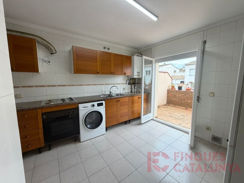 Foto 861fb3f4-c277-4811-a47c-9d17b71fe7da. Casa amb aparcament a Palau Girona