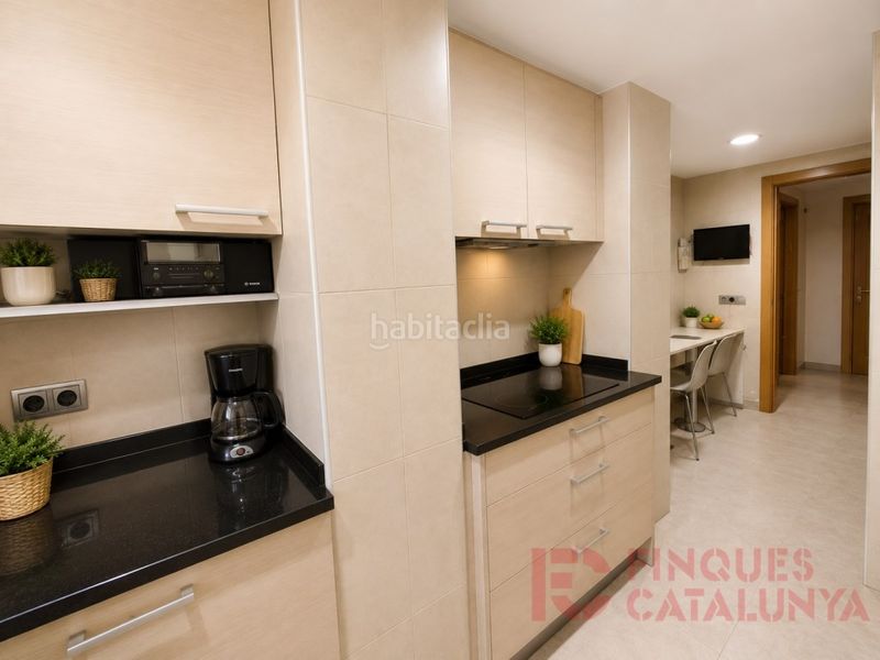 Foto 784934ac-62ef-4a53-9806-1438a1f0a367. Pis amb aparcament a Montilivi Girona