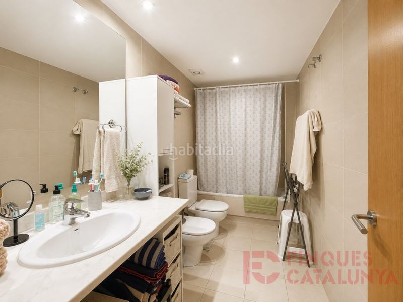 Foto 77d60fe6-e567-4e18-a97e-68dfae73d1cd. Pis amb aparcament a Eixample Sud-Migdia Girona