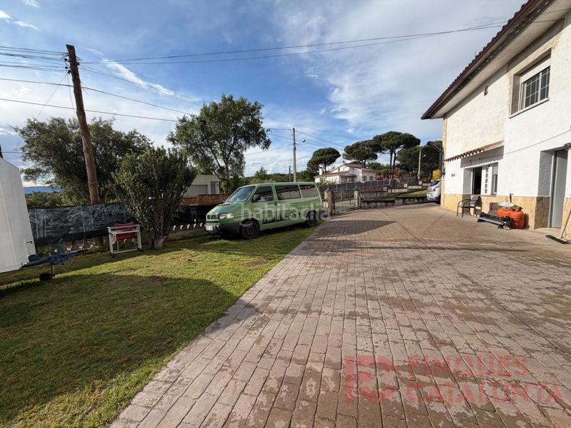 Foto 8f56f22d-93fc-40f5-80aa-24235e225a0f. Casa amb aparcament a Caldes de Malavella