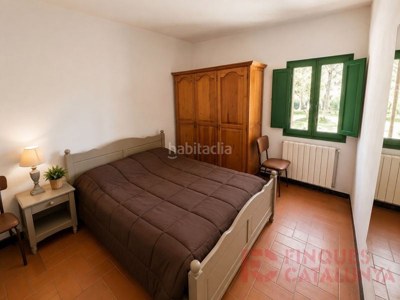 Foto f2b8ba6e-2d19-4426-b7f8-b1466559bb84. Casa a Bescanó