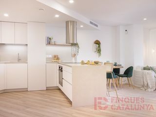 Flat  Calle bonastruc porta. Pis reformat amb terrassa al centre de girona  2 habitacions i t