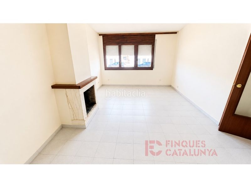 Foto 51002fc0-b096-4b16-b1ba-3bed1b9be7b8. Casa amb aparcament a Taialà - Germans Sabat Girona