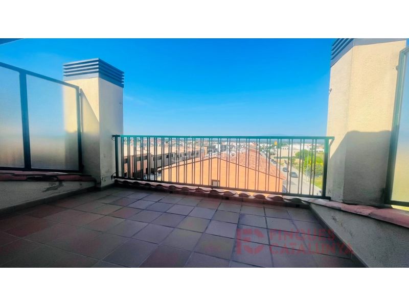 Foto b2332055-ea8b-45b4-b793-21e8fe3aed9a. Casa amb aparcament a Cassà de la Selva