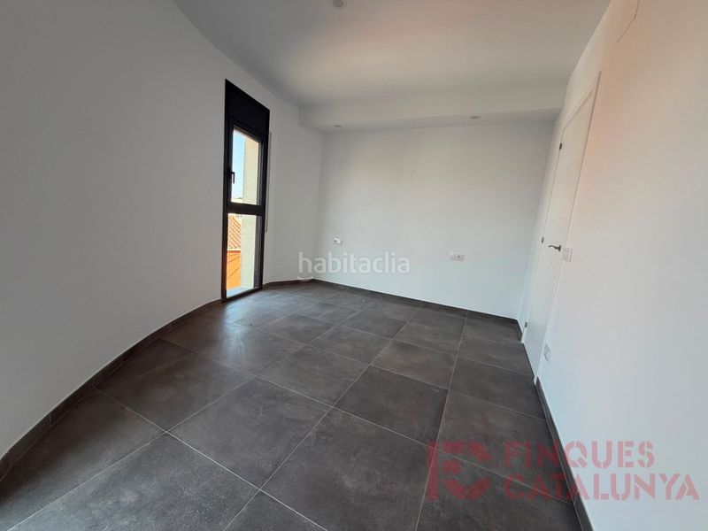 Foto e9eaf27b-d4ad-4efc-b28f-c6e3ccd25539. Pis amb aparcament a Sils