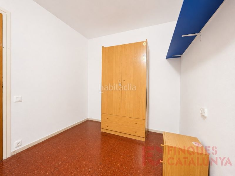 Foto ba3849f9-9e88-427a-802b-a9240a46bdc2. Pis amb calefacció aparcament a Eixample Nord Girona