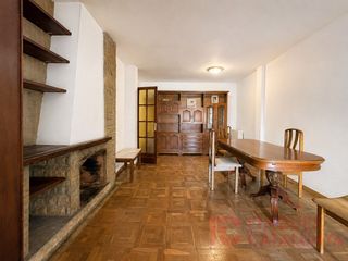 Appartement  Calle barcelona. Amplitud, ubicació i infinites possibilitats al cor de girona