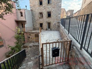 Casa  Calle empedrat. Encantadora casa de poble a anglès