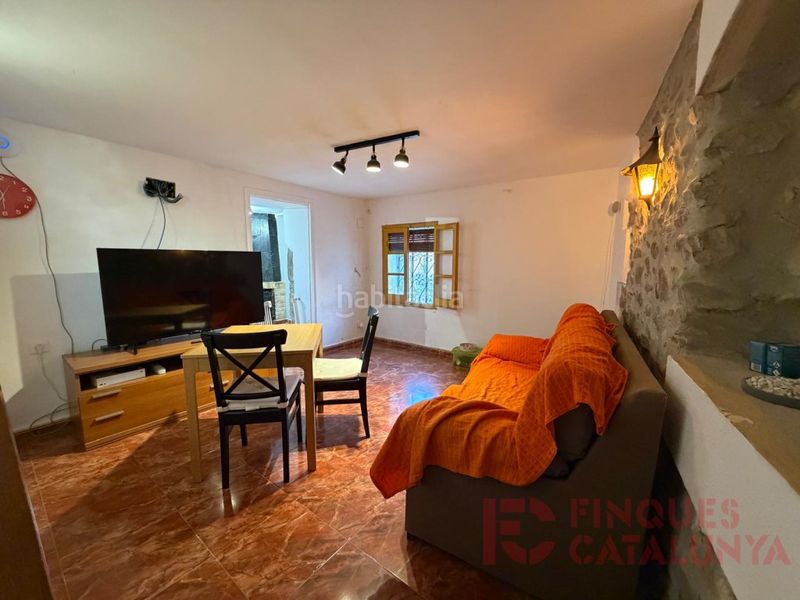 Foto d3f61b19-b450-4eb7-9f43-a39d7e3f754e. Casa a Anglès