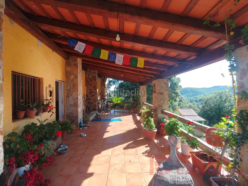 Foto 6058dfe3-9bc1-4430-bd3f-091426065df8. Casa amb piscina a Aiguaviva Parc Vidreres