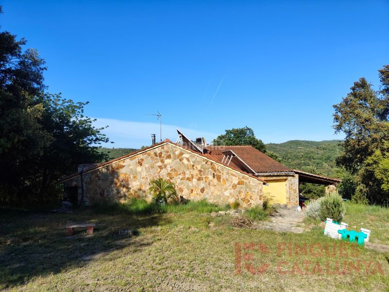 Foto 6a461772-ad7b-4cc8-a8fa-9c07d9f8145c. Casa amb piscina a Aiguaviva Parc Vidreres