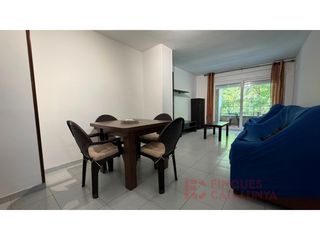Etagenwohnung  Calle creu. Pis ampli de 4 habitacions al carrer de la rutlla  girona