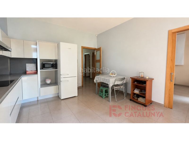Foto 7b34246c-2c9c-45f7-a5e0-41969755fa9e. Casa amb aparcament a Vila - roja Girona