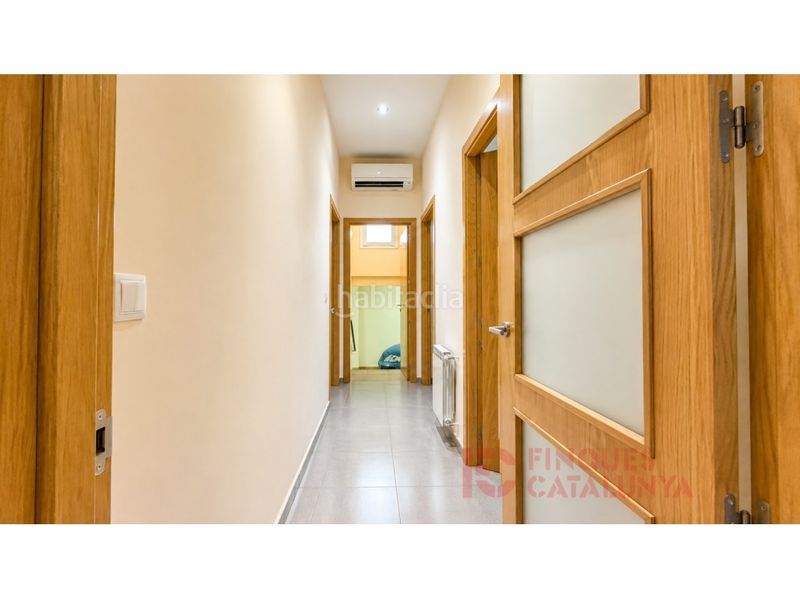 Foto 8bb34758-8490-4a1d-b395-849d35c7d25f. Casa amb aparcament a Vila - roja Girona
