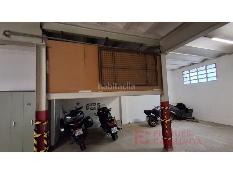 Foto 57e2cfec-c5e1-40eb-a592-acfbbd3756ce. Car parking in Palau Girona