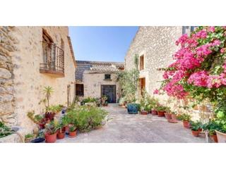 Maison à Selva. Esta propiedad en venta en mallorca es una tradicional casa de p