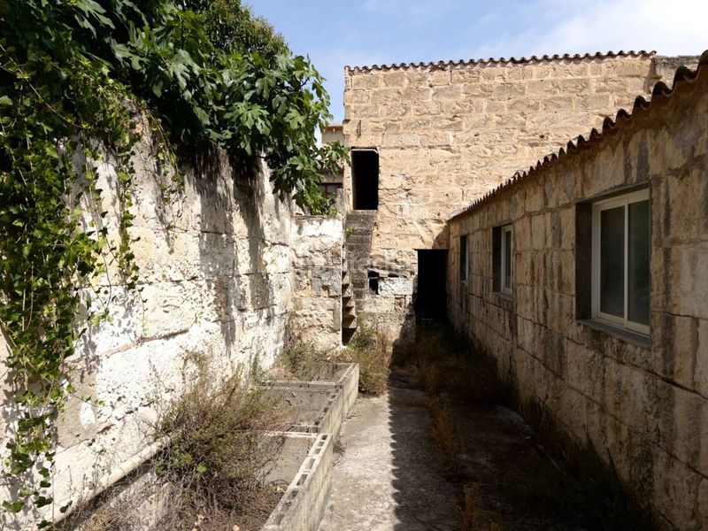 Foto 5be88083-2f8a-490e-8fc2-b1d748cb3e1b. Casa amb aparcament a Muro