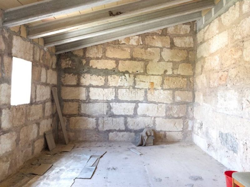Foto a4da4236-17f4-45b8-998e-d93418fa8ca1. Casa amb aparcament a Muro