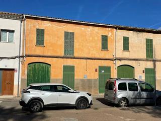 Casa adossada a Sa Pobla. Casa independiente en venta en sa pobla