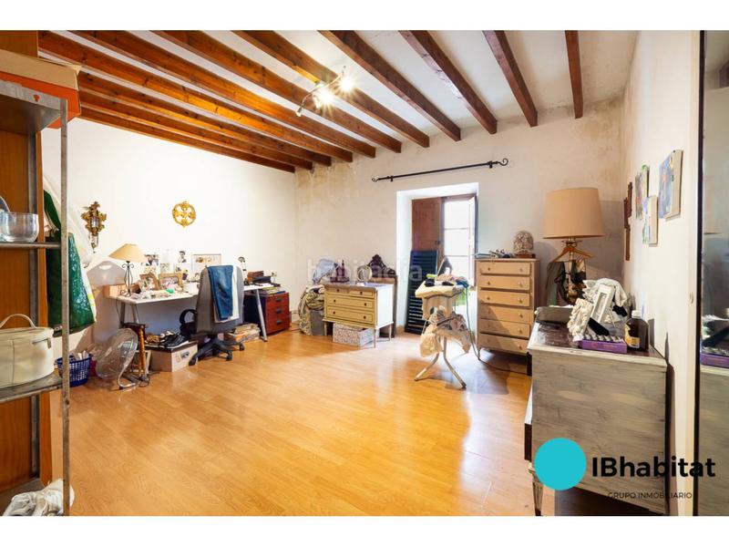 Foto 135a9253-babd-45fd-98fe-bb85399c0cfc. Casa amb piscina a Selva