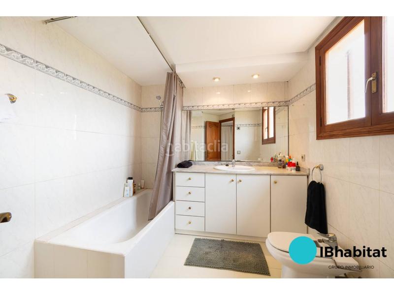 Foto 323d25a6-06fa-44c2-bec1-d3353860f127. Casa amb piscina a Selva