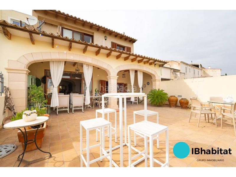 Foto 5e6a0f44-1edb-4526-b4ec-d2f011898174. Casa amb piscina a Selva