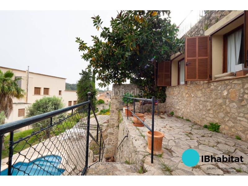Foto bd051a3f-572b-4310-938b-da6abd518ec9. Casa amb piscina a Selva