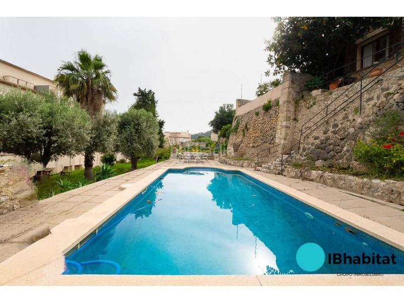 Foto c7935205-fc49-405f-87d5-99a333edeca1. Casa amb piscina a Selva