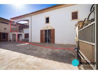Casa a Búger. Casa de pueblo con gran terraza