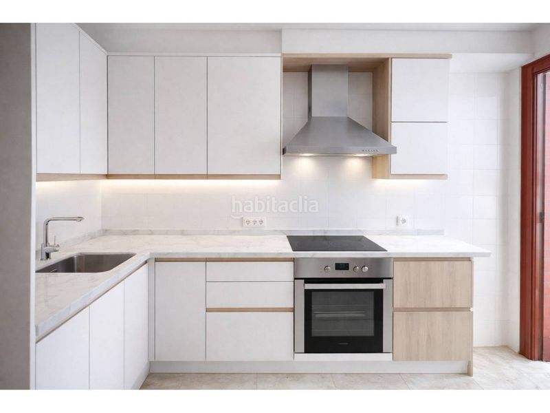 Foto 2dd66021-100c-4643-af0a-3a7f5d0e6399. Pis a port d´Alcúdia-platja dálcúdia Alcúdia