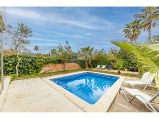 Casa adosada en Sa Pobla. Chalet adosado en venta en crestatx