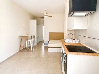 Location Studio à Sa Pobla. Estudio con terraza