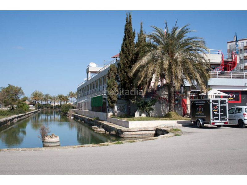 Foto 32f03a21-e7d4-470b-94a9-fb630becc6d7. Edifici a port d´Alcúdia-platja dálcúdia Alcúdia