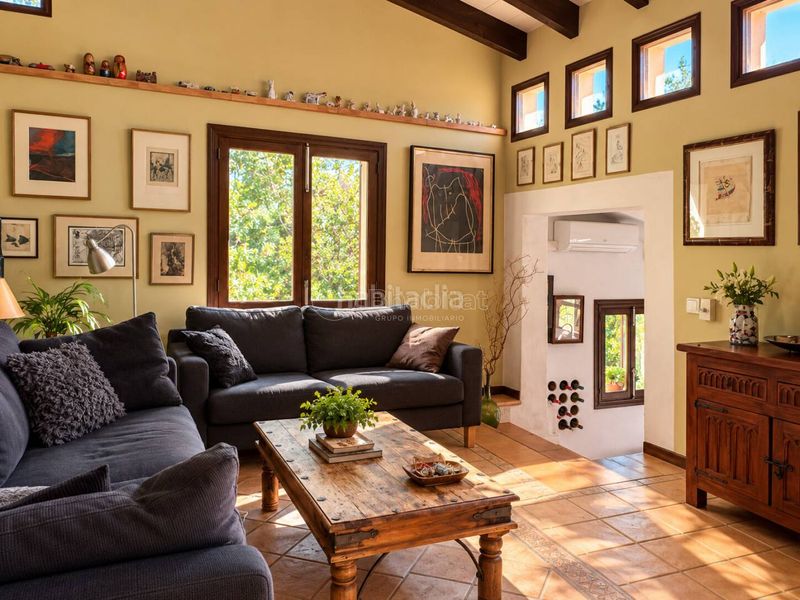 Foto aa95a603-861f-4e59-be6f-464cb59142c4. Masía casa de campo en venta en Selva