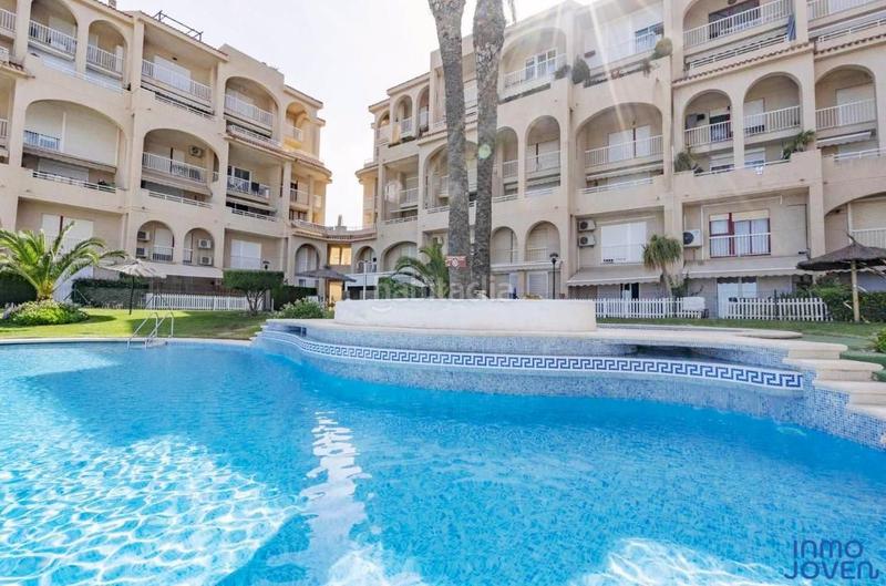 Foto 573bd438-ad0c-4673-8b54-40ab2d4e611a. Location appartement avec parking piscine dans Playa Muchavista Campello (el)
