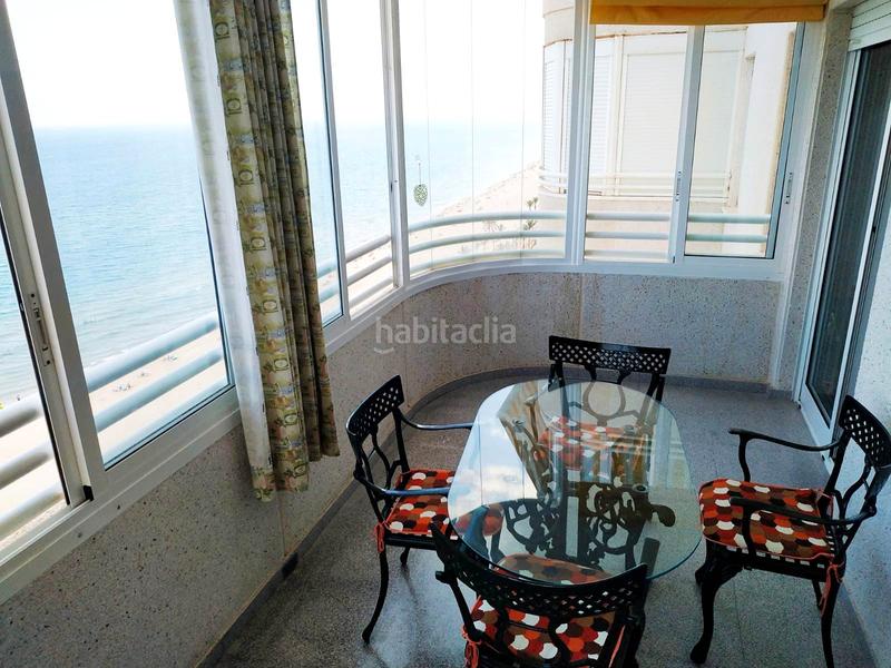 Foto c83981c1-ec3d-461c-9007-316cb3bfe61e. Alquiler apartamento a-322 apartamento ern primera linea en Playa Muchavista en Campello (el)