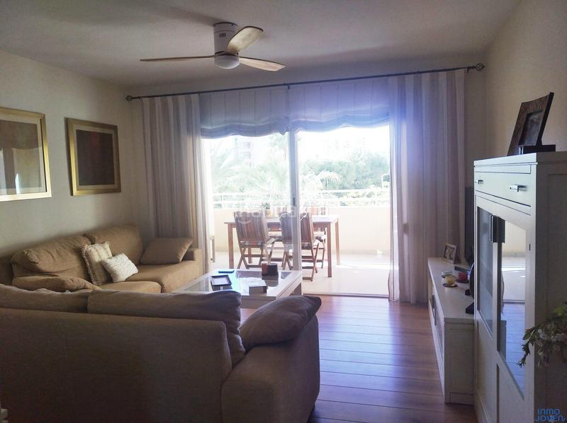 Foto bae78798-ca9b-4492-9c4c-6dcb55f5a27b. Rent apartment with heating pool in Playa Muchavista Campello (el)
