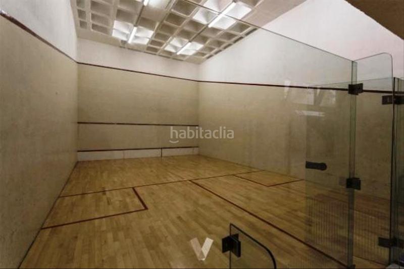 Foto 55a8932d-9fa5-4fd9-9c2c-c3ce5439cd50. Location appartement avec parking piscine dans Playa Muchavista Campello (el)