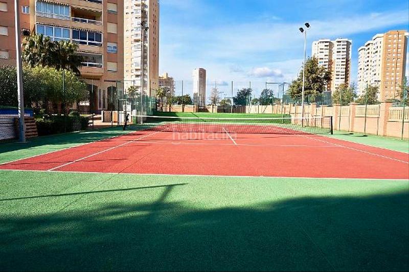 Foto a8f5f939-07d7-47bd-83f6-9d472721bf16. Location appartement avec parking piscine dans Playa Muchavista Campello (el)