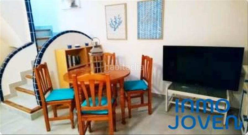 Foto c8d3c5af-1462-4e3d-8409-1d76a85fba0a. Lloguer casa adossada amb piscina a Pueblo Español-Coveta Fumá Campello (el)