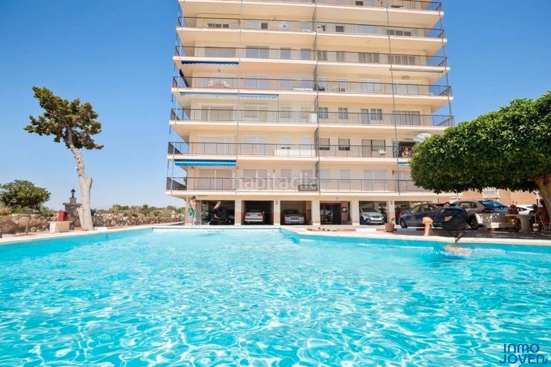 Foto 5fa0f488-08b3-42eb-b49c-d9f9be98262c. Apartament a carrer sant sebastià 1 a Playa Muchavista Campello (el)