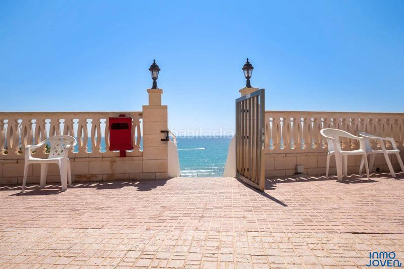 Foto aadb75d7-cf66-4530-ac41-31e5cbae3e24. Apartament a carrer sant sebastià 1 a Playa Muchavista Campello (el)