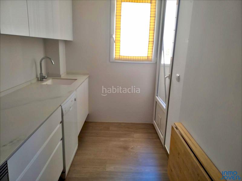 Foto dcd25362-80c0-484f-8248-793ff9ec4be7. Apartament a carrer de sorolla 11 a Playa Muchavista Campello (el)